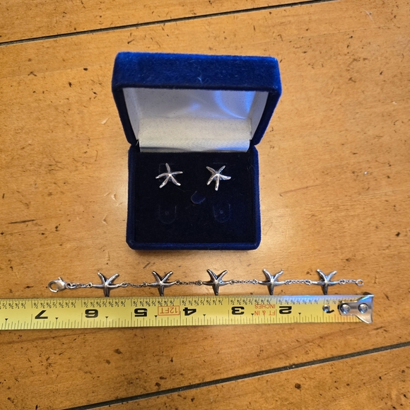 Sterling silver starfish earring and bracelet set. - Picture 3 of 5